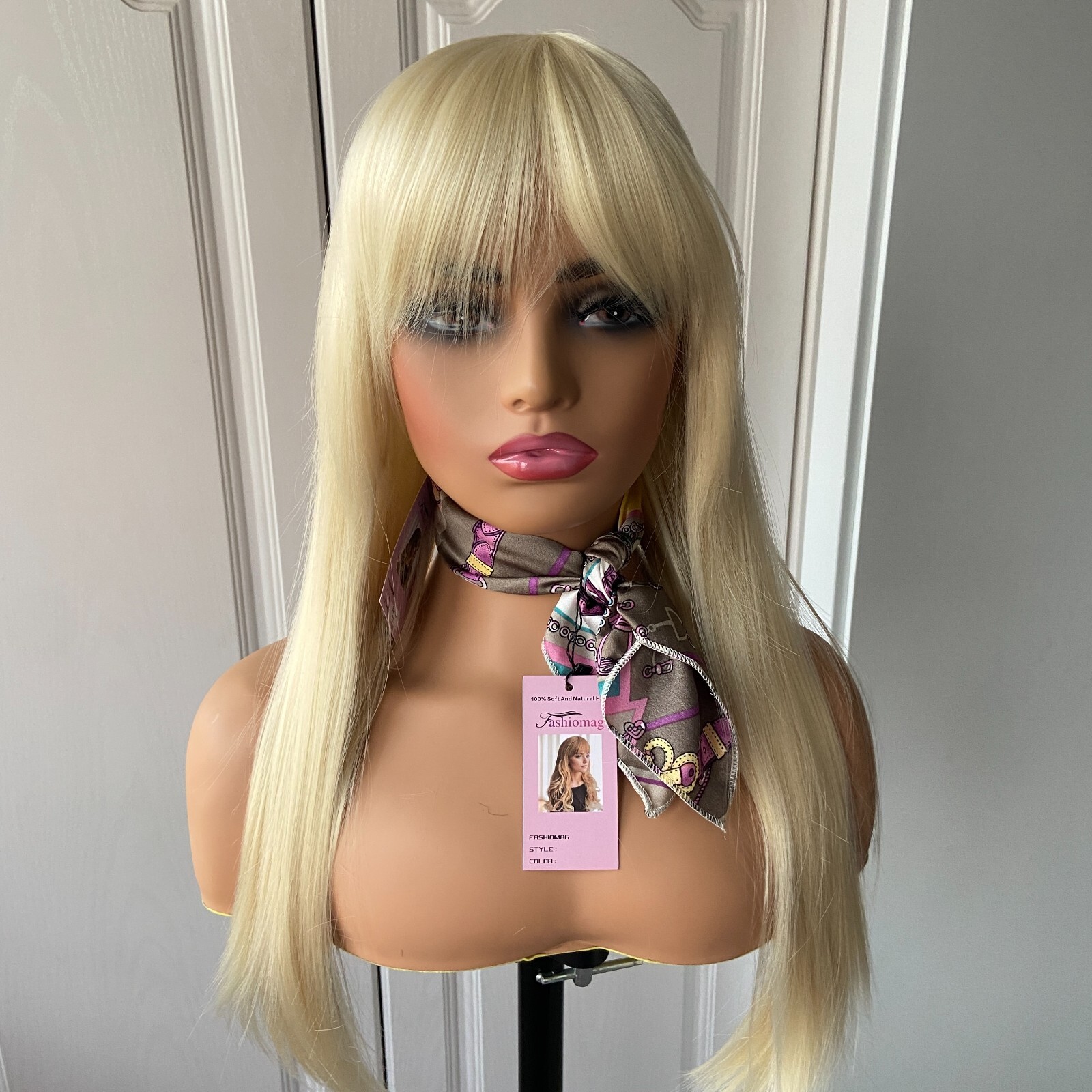 Long Straight Light Blonde Heat Resistant Fiber Wigs Women Soft Natural Daily