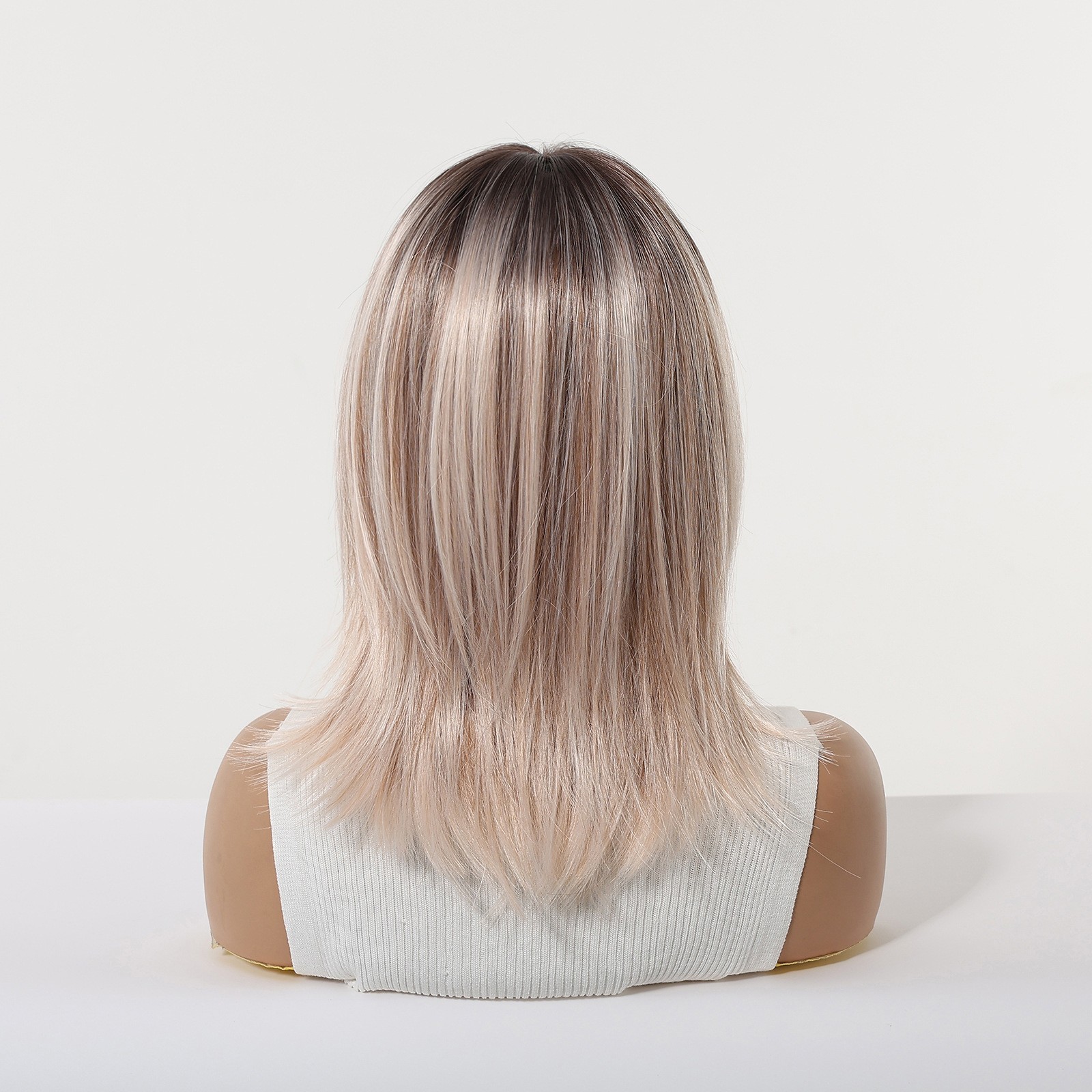 Blonde Wigs Short Straight Bob Wig With Bangs For Women 14in Natural Synthetic W