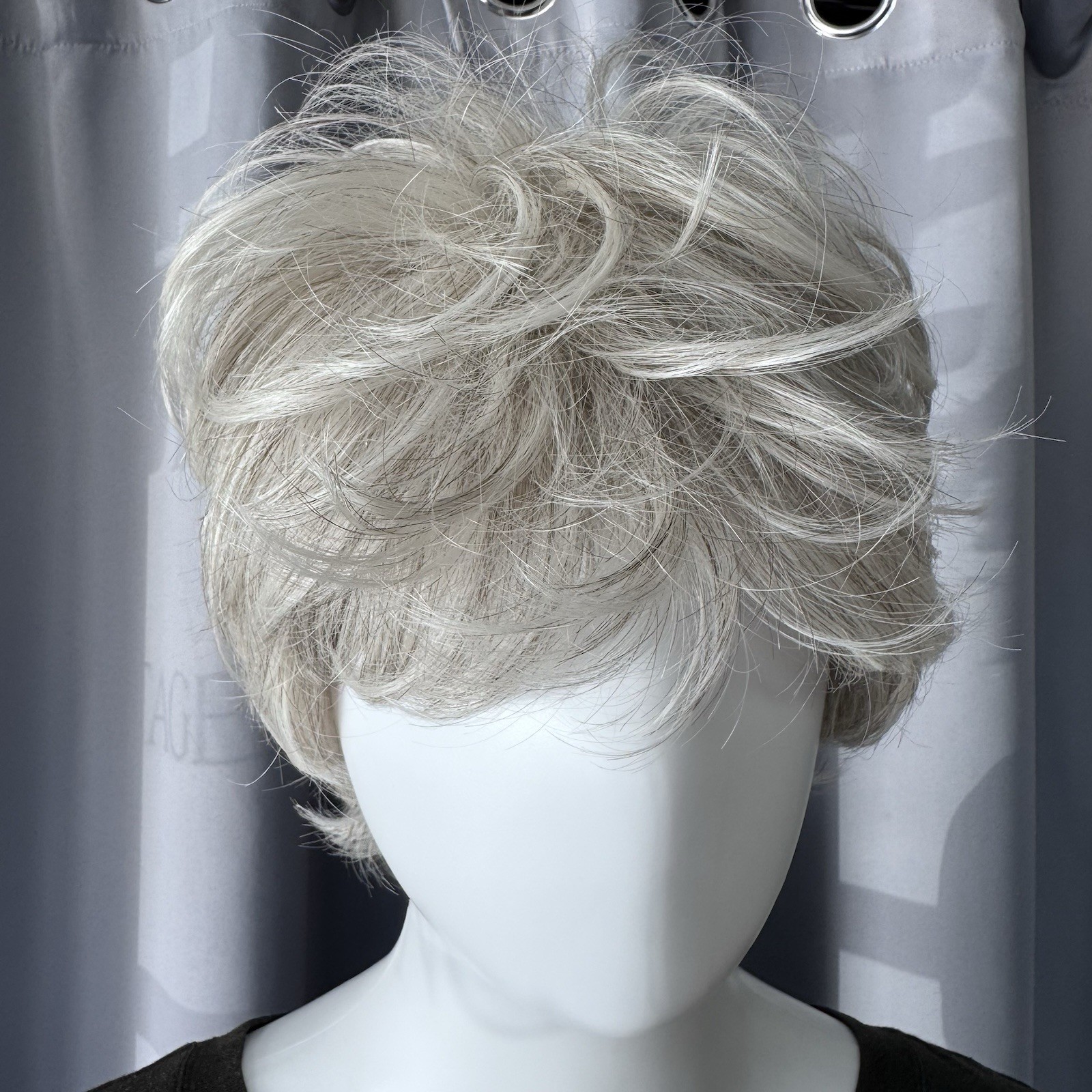 NEW IN BOX UNWORN Toni Brattin #345 Anytime Regular Light Gray Hair Fabulous Wig