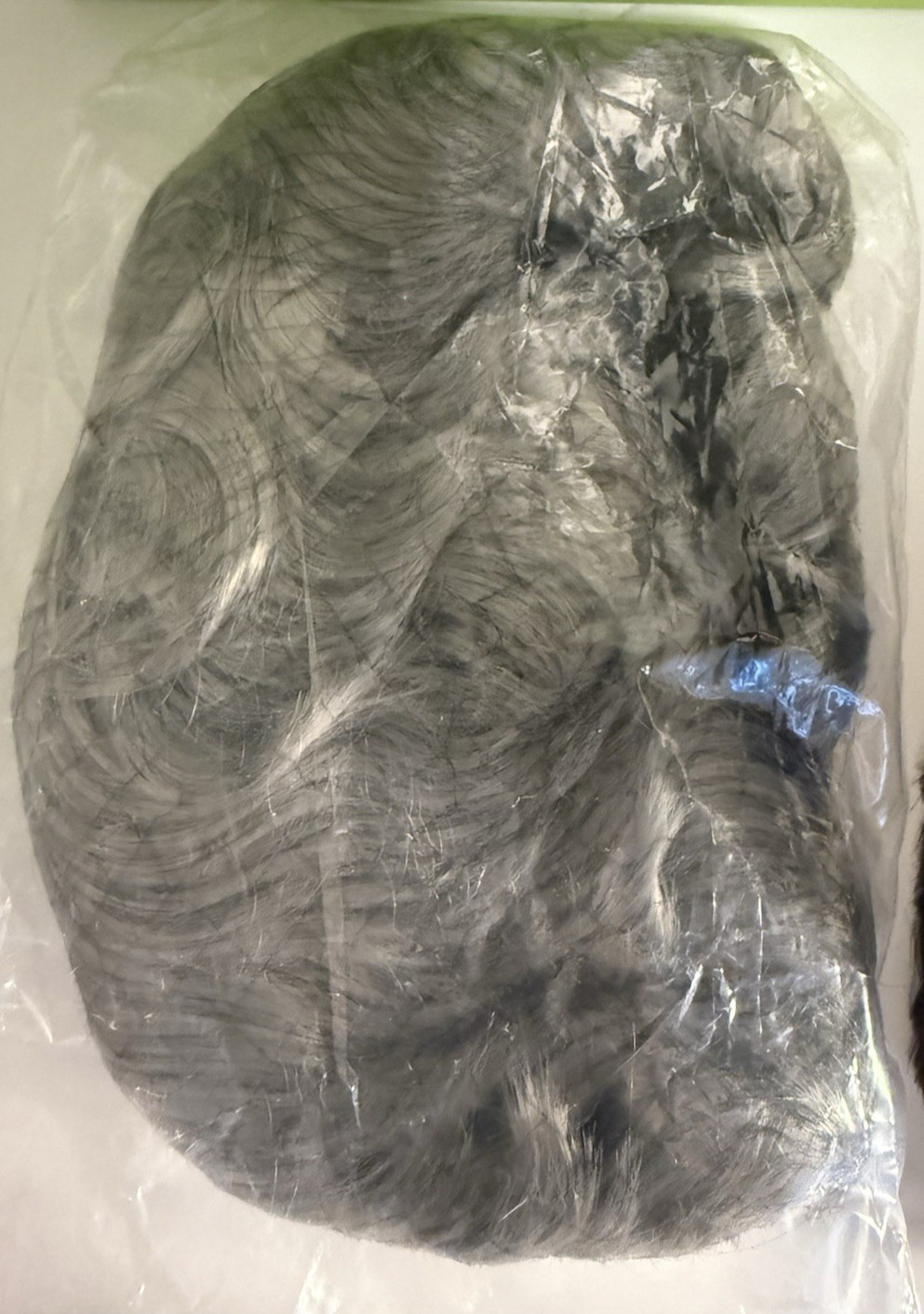 LOT (5) WOMENS WIGS TWC BASIC AND WIG SHOP
