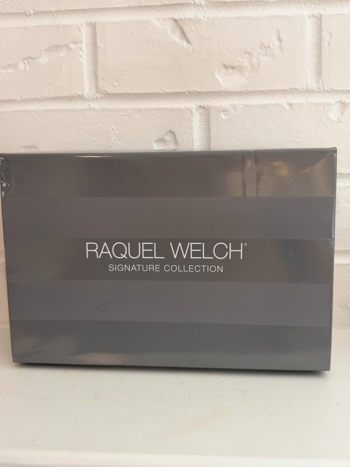 Straight Up With A Twist Elite Wig by Raquel Welch RL8/29 Hazelnut Average