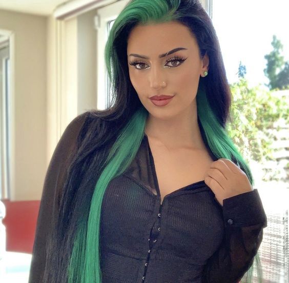 Black Ombre Green Highlight Long Body Wavy Wig T lace Front 100% Human Hair Wig
