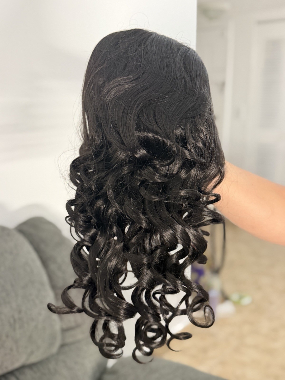 Beautiful wigs. Good quality. Different colors and styles.