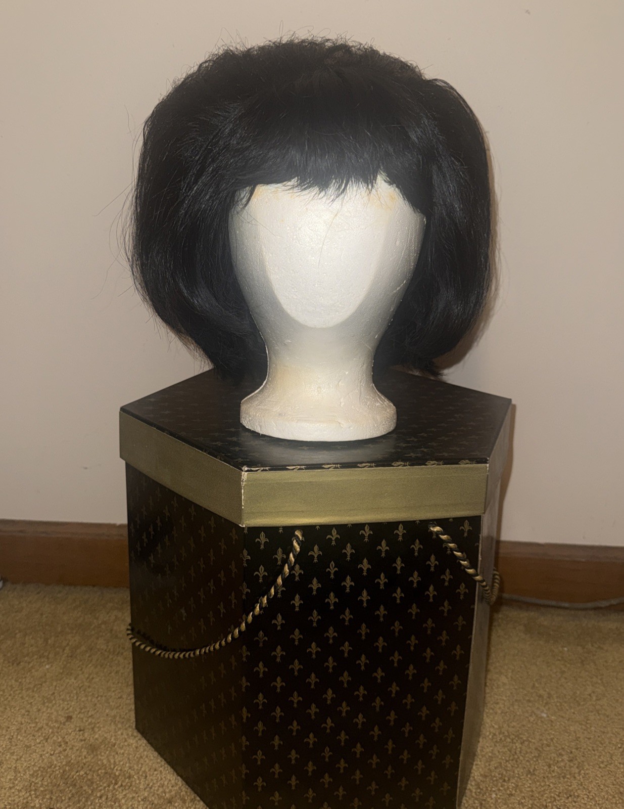 VTG 1960/70s 100% Kanekalon Chevolon Wig Bouffant Bob Black W/ Original Box