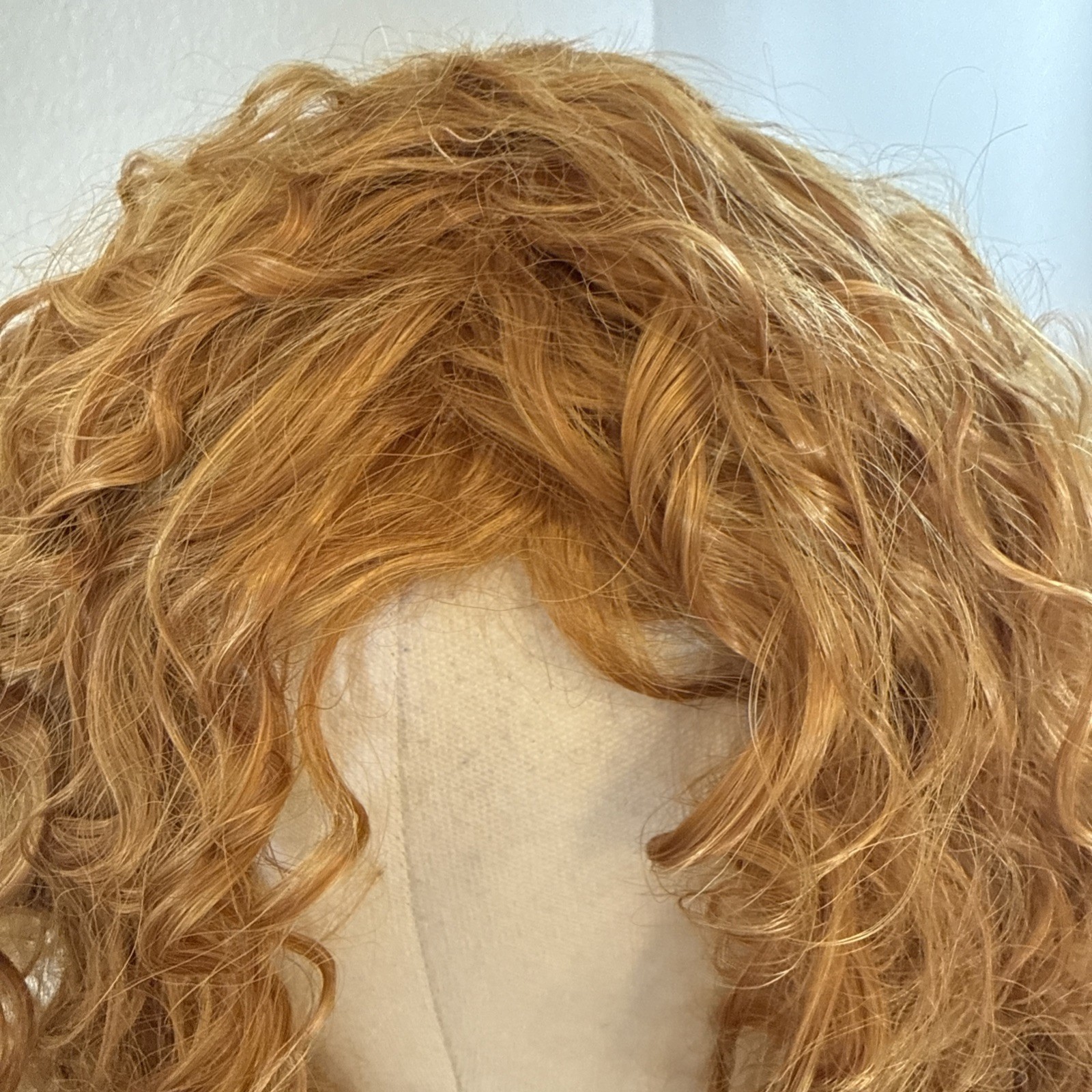 Kinky Curly Short 12”Lace Cap Golden Blonde 12” Synthetic 168