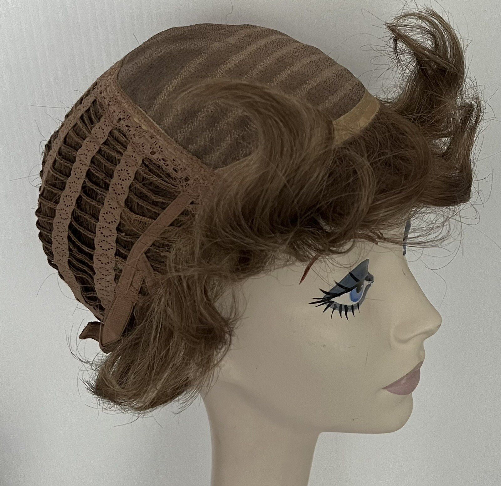 NWT JACQUELYN Wig HUMAN HAIR Blend COCO 16-10 LIGHT BROWN Monofilament Top
