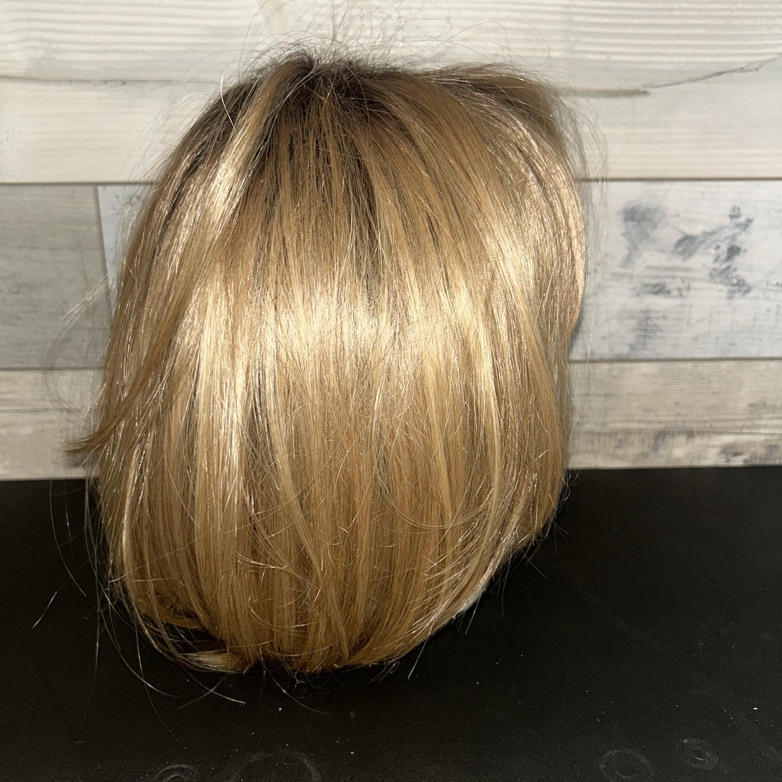 Set Of 6 Paula Young Wigs – Short Hair Average Size