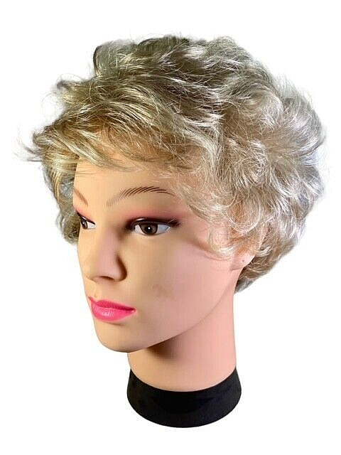 Paula Young CELEBRITY Whisperlite Wig A2094 Light Blond 22 Synthetic Sz Average