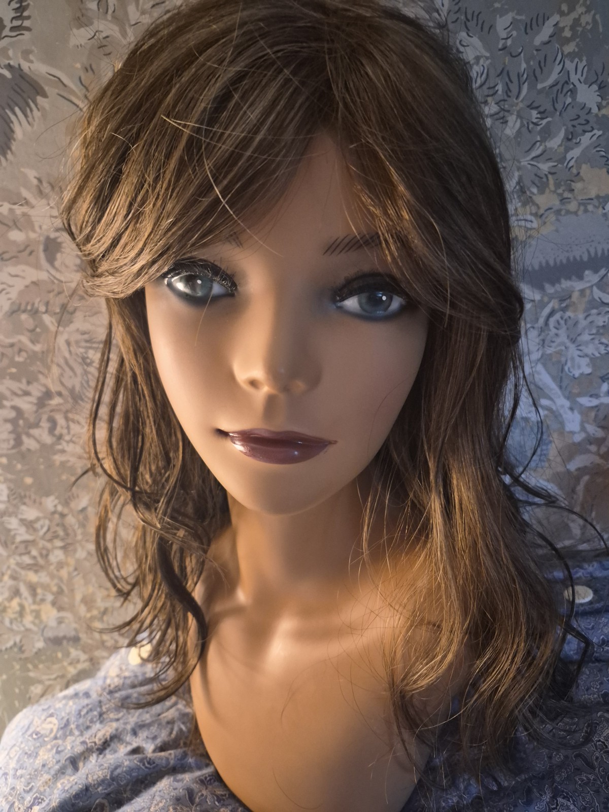 Paula Young Valentina 8/12A Wavy Layered Wig Medium Brown Classic Average Cap