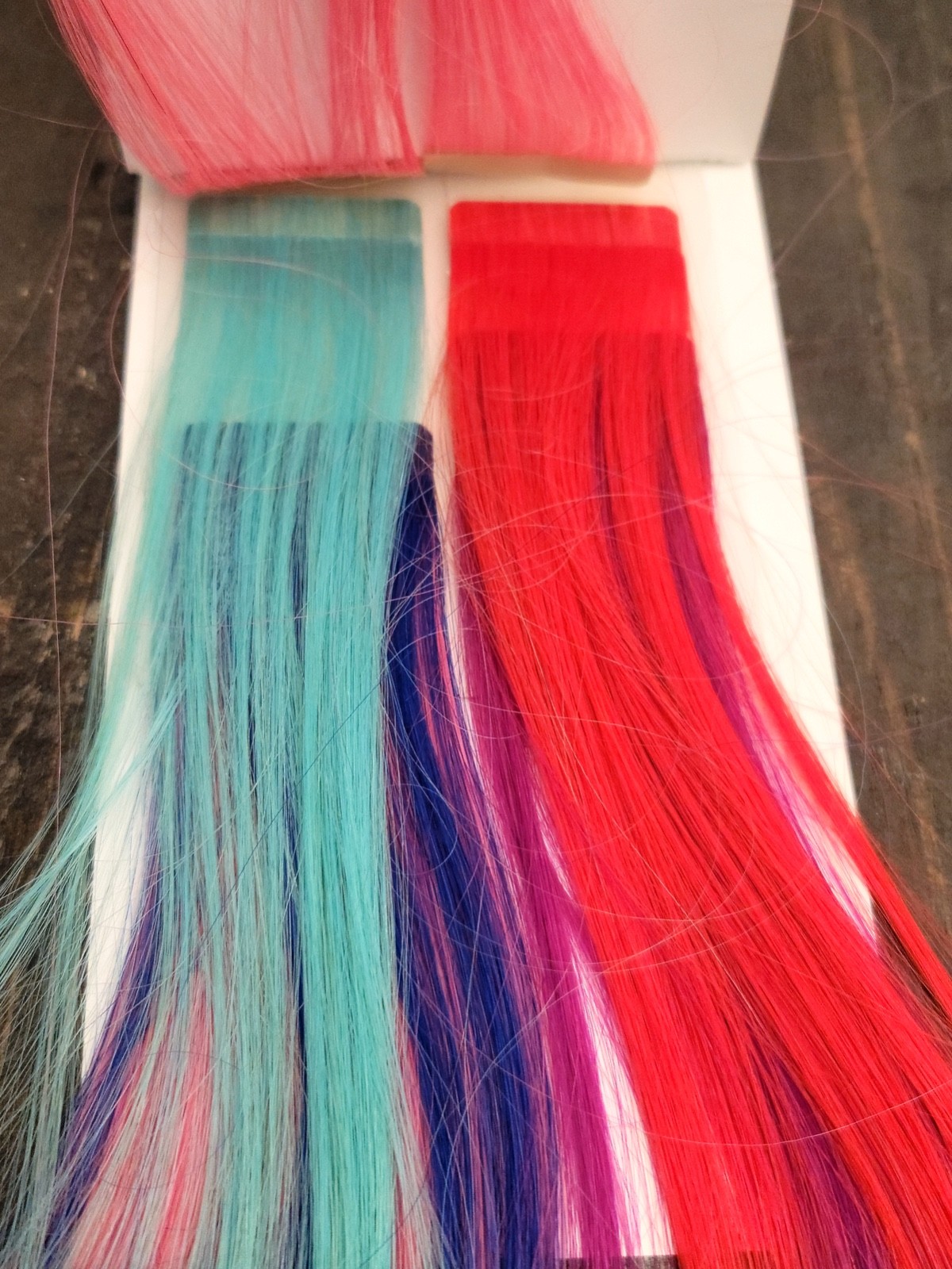 Hotheads X133 Fantasy Hair Extensions 14 Pcs Tape 14″-16″ Color Rainbow