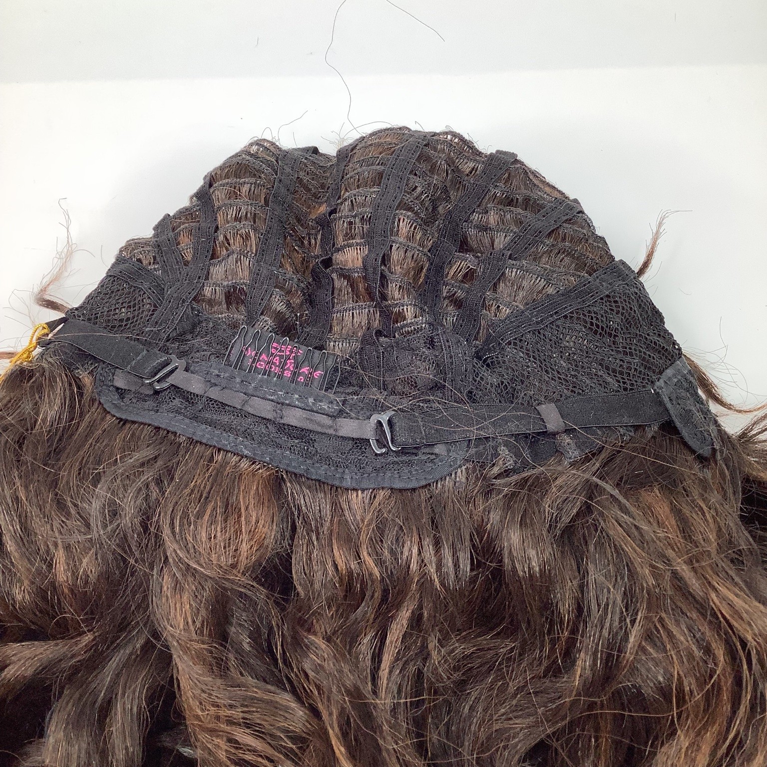 SIGNATURE S.K.909 Synthetic Wig Wavy F4/30 Dark Brown Auburn Highlights