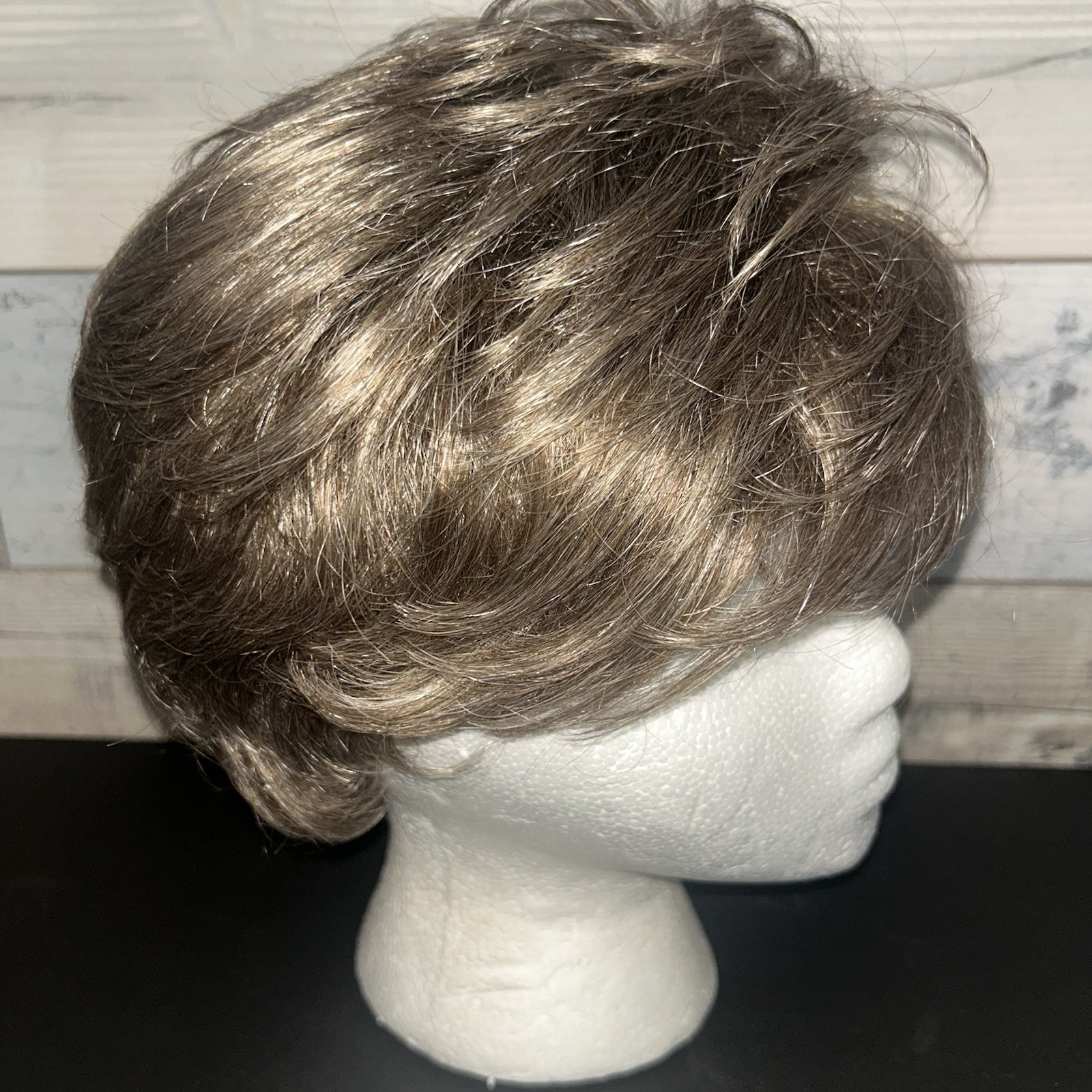 Set Of 6 Paula Young Wigs – Short Hair Average Size
