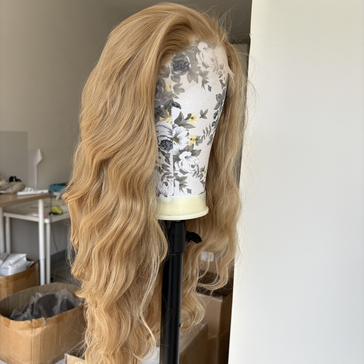 Long Wavy Blended Blonde Synthetic Hair Heat Resistant Natural Lace Frontal Wigs
