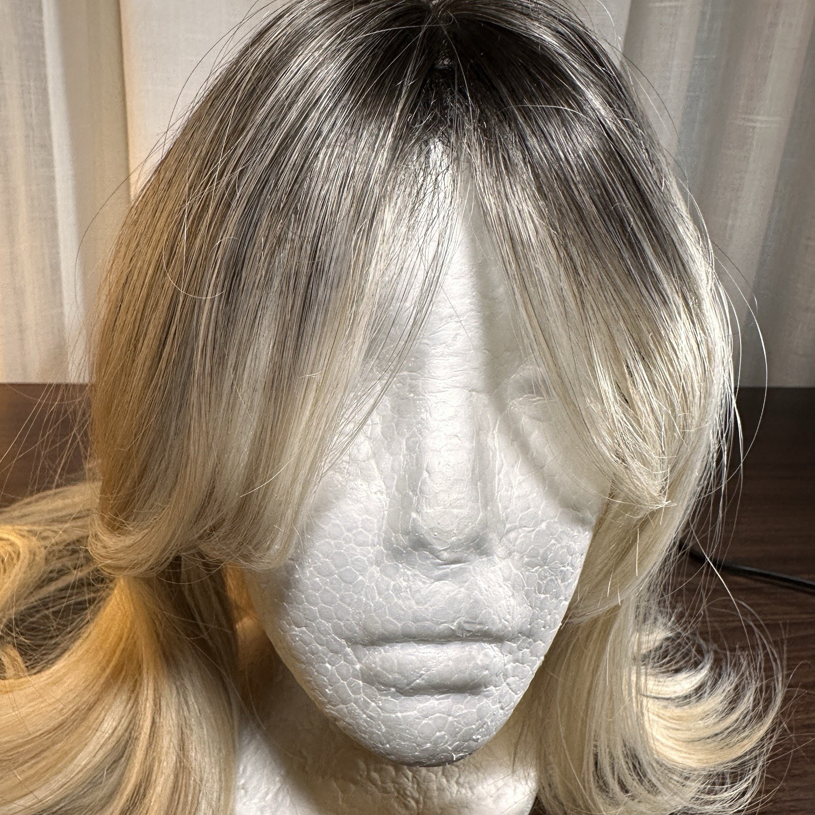 Blonde Ombre Wig Dark Roots Long Layered Synthetic Wig Natural Style