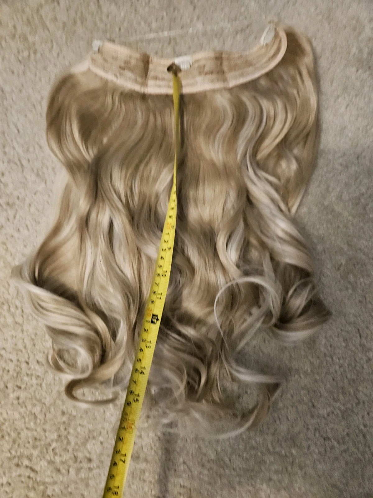 BEAUTIFUL Creamy Light Blonde One Hairpiece Invisible Extensions Wavy Hair