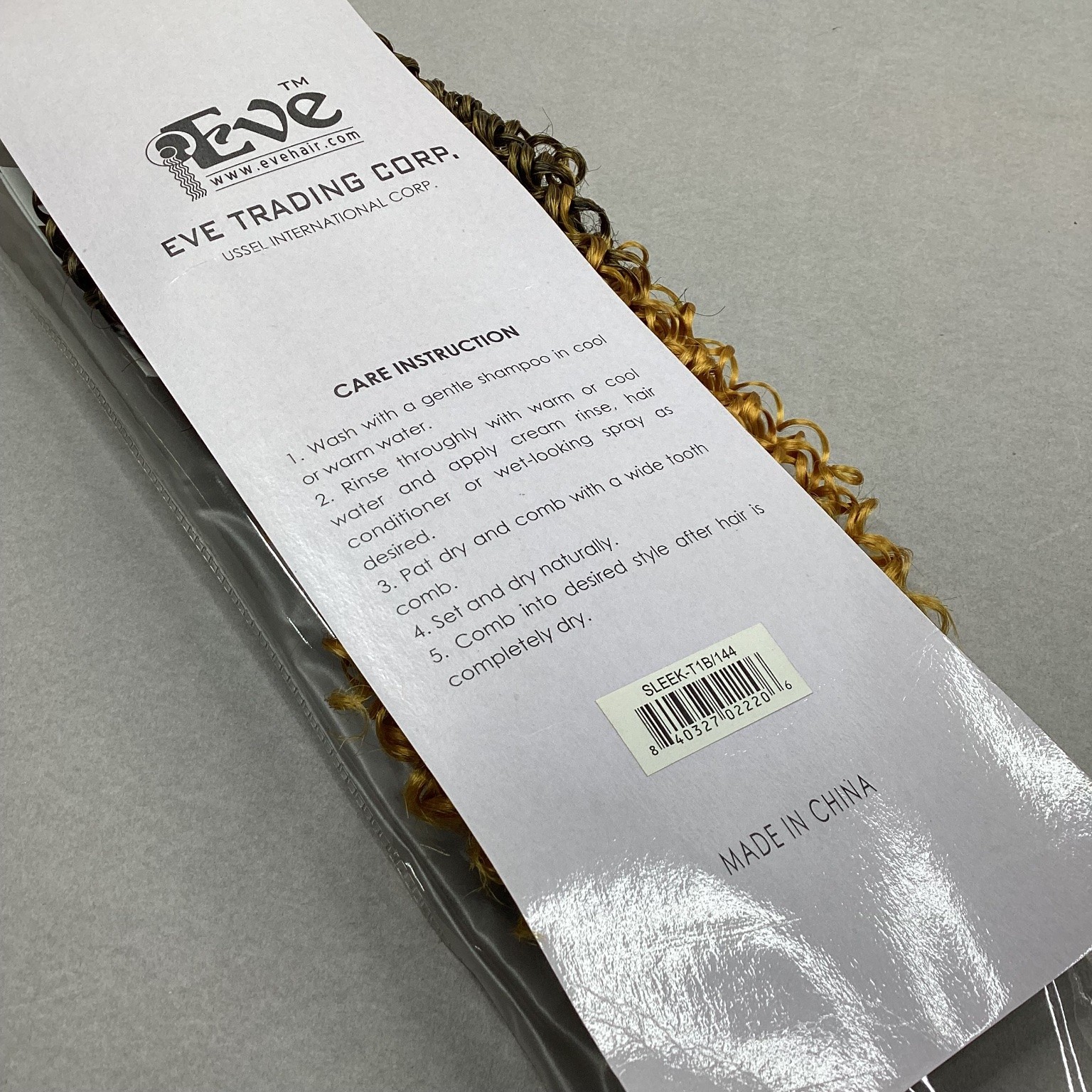 Eve SLEEK CURL-18 Hair Extensions Kanekalon Toyokalon T1B-144 Blended