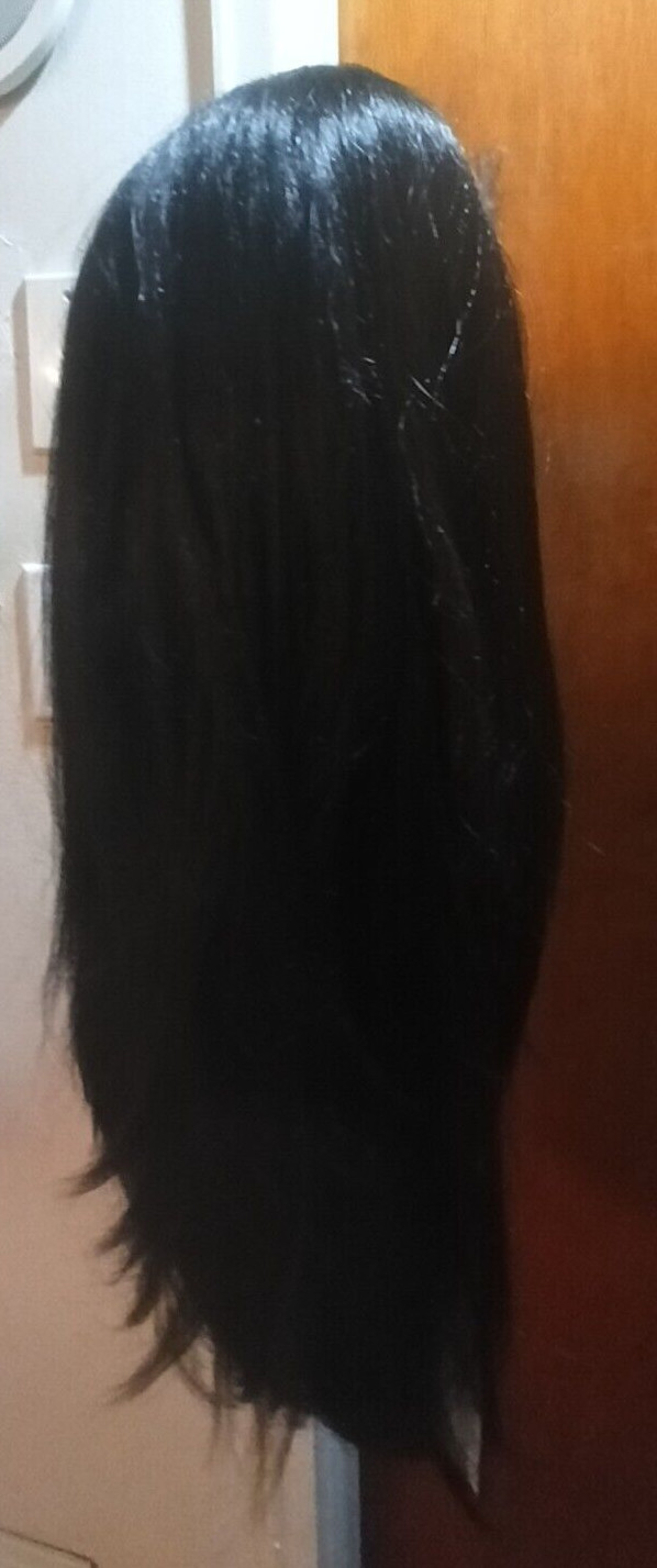 HARLEM 125 SWISS LACE SYNTHETIC WIG LAYERED MEDIUM LENGTH MULTIDIRECTIONAL PART