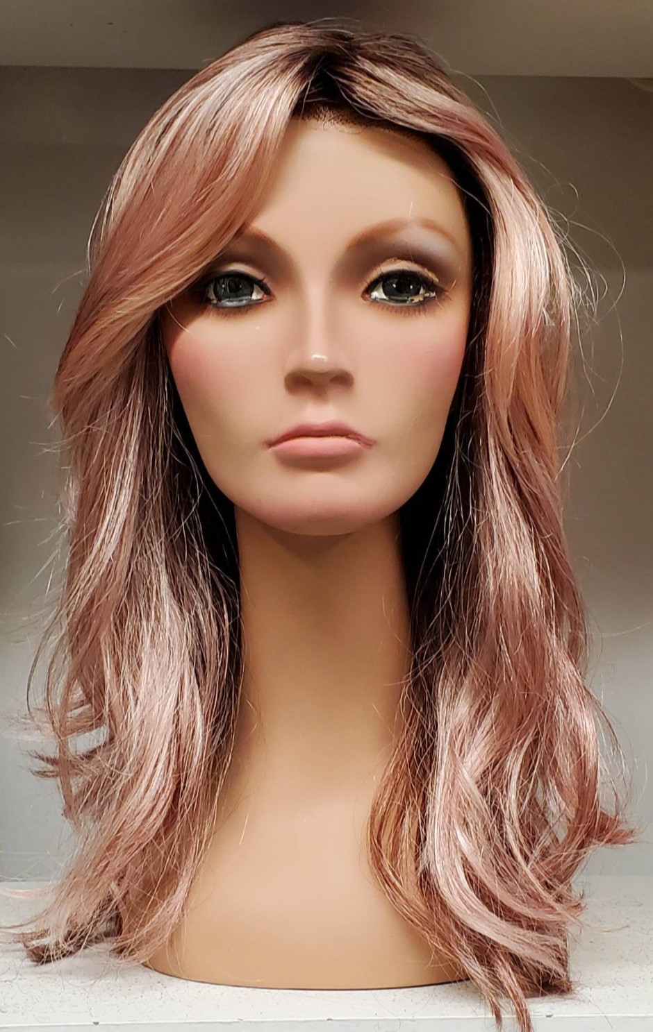 Sage 2400 Rene of Paris synthetic wig color Watermelon-R NWT display