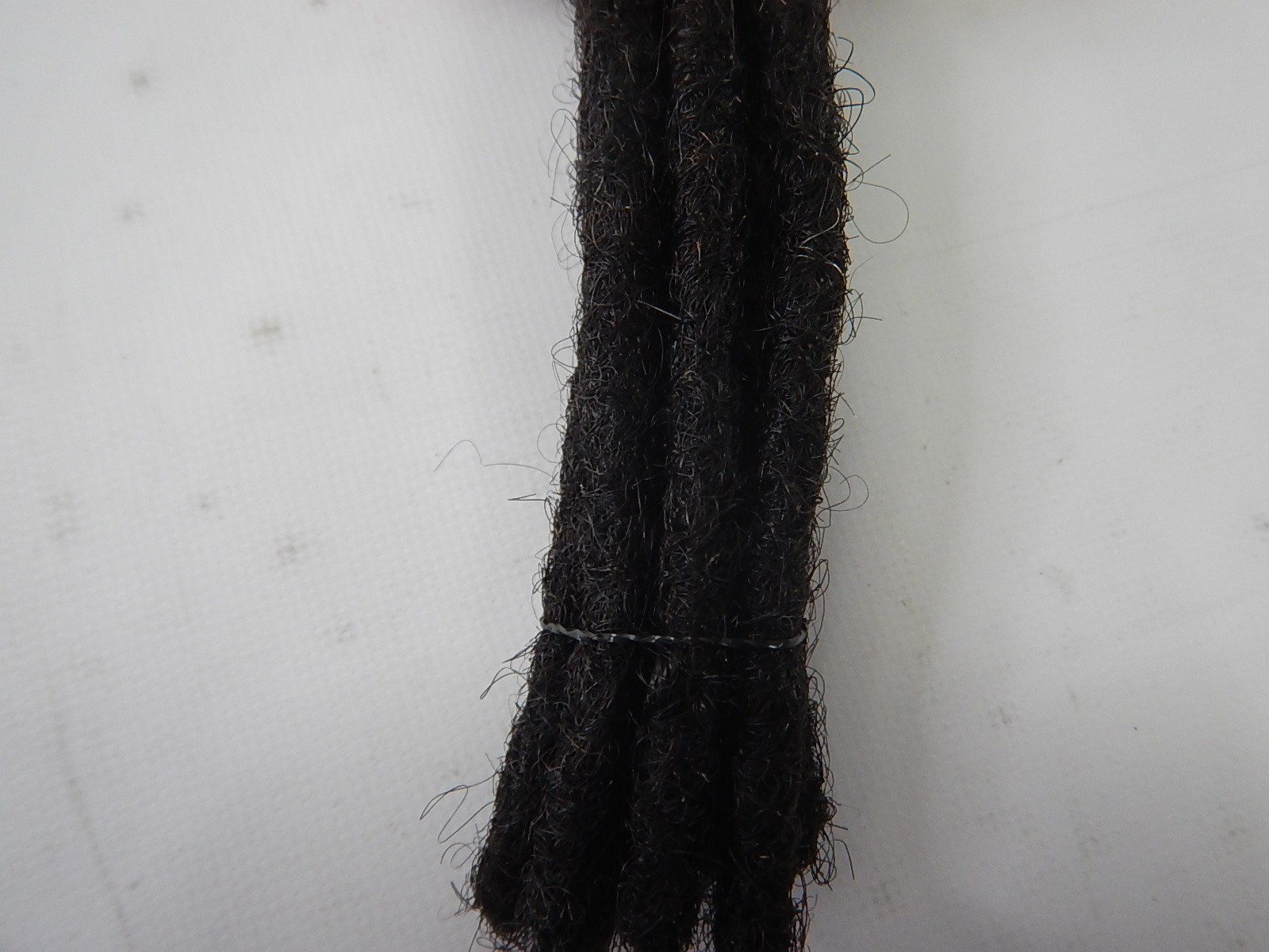 DAIXI 0.6cm, 4″, 100 Strands Real Human Hair Dreadlock Extensions open box