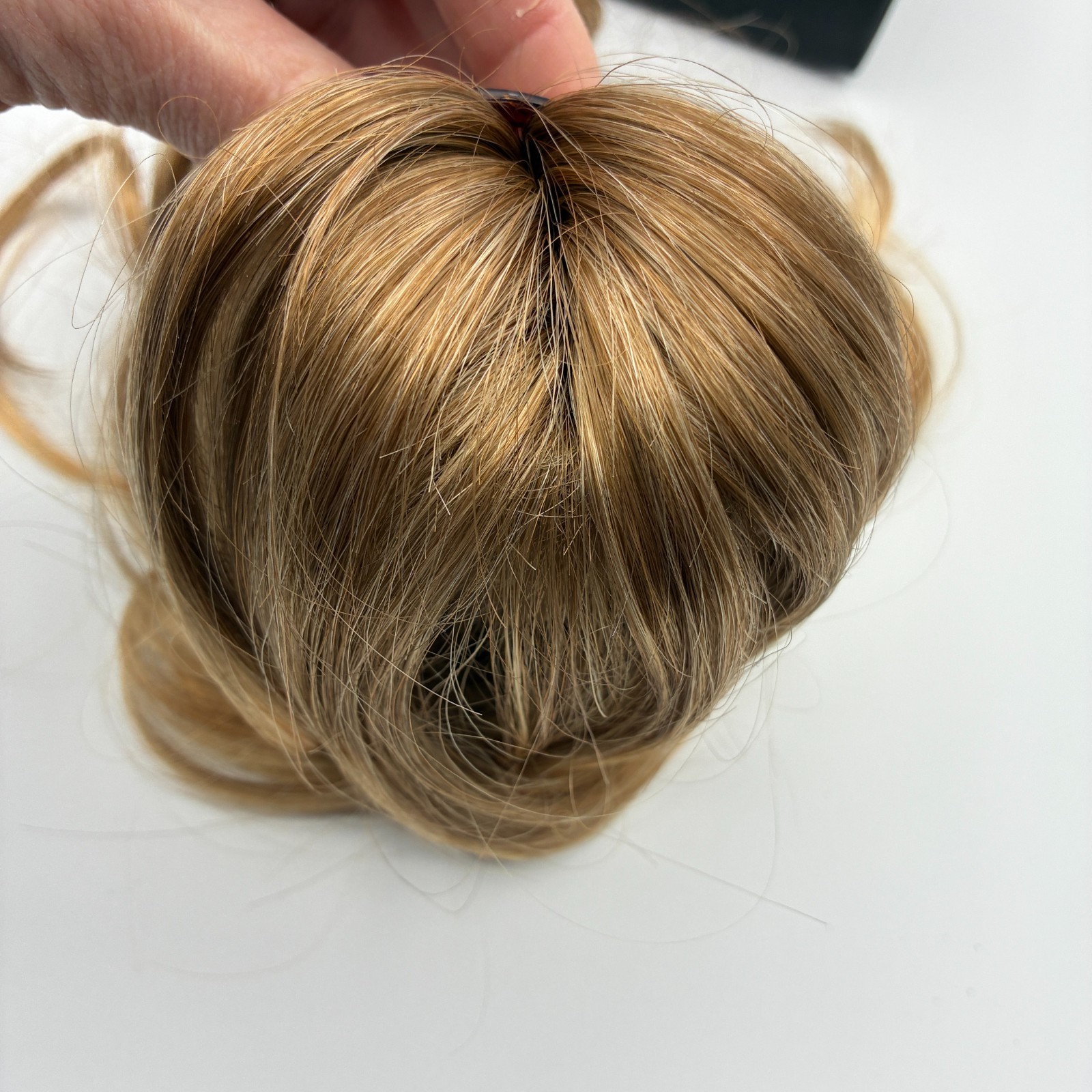 Tony of Beverly Lot of 2 Wigs Malibu Blonde Snappy Clip Ponytail Bun