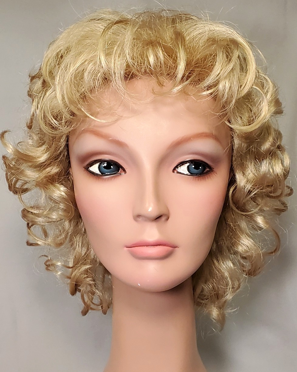 New York New York Tony of Beverly Curly synthetic wig Color 16/22 NWOT display