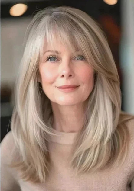 100% Human Hair Fashion Charm Women’s Long Brown Mix Blond Straight Wigs 20 In