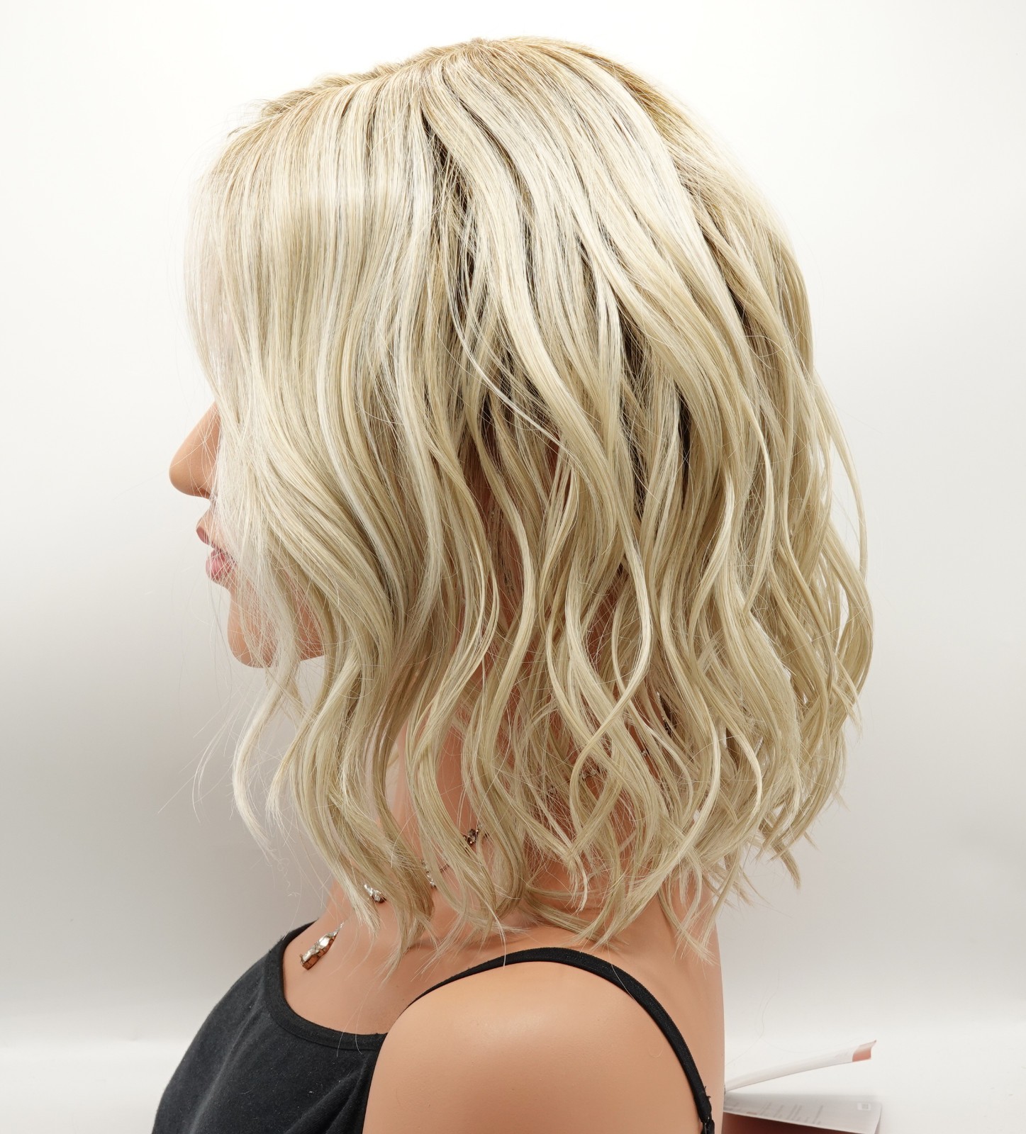SOMERS Wig by ESTETICA, SUNLIT BLONDE Heat Friendly! Ctr Mono Part +Lace Frt NEW