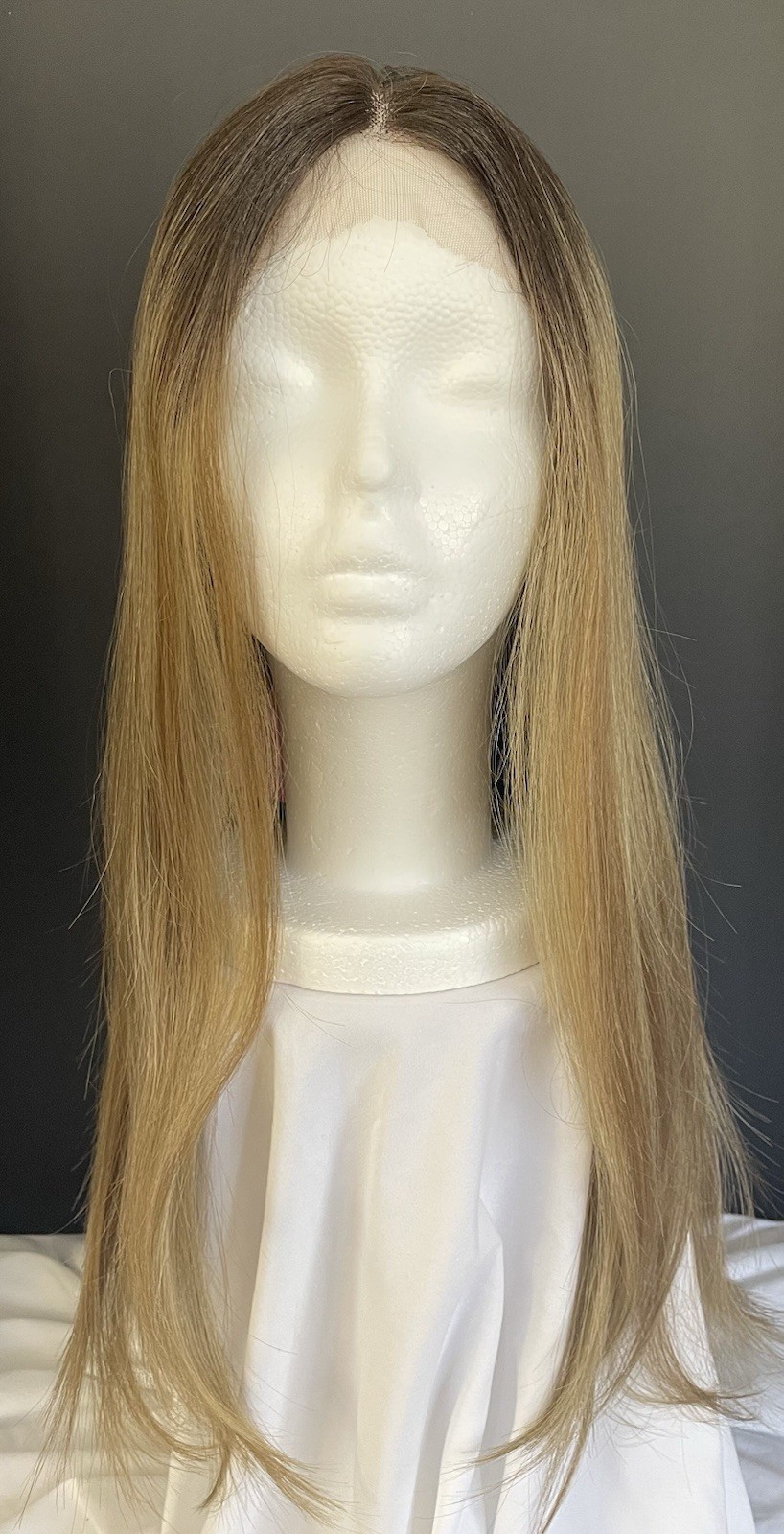 Chelsey Smith Crowns Everleigh Blonde/Brunette Blend Standard Cap Wig