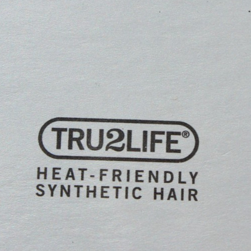 Hairdo Layered Love Mid Length Cut Wig Med Brn/Ginger Unused in Box w/care guide