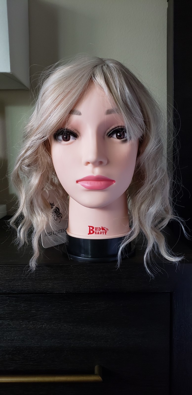Women’s Platinum Blonde Wavy Bob Wig, Synthetic Crossdresser & LovedoII Acessory