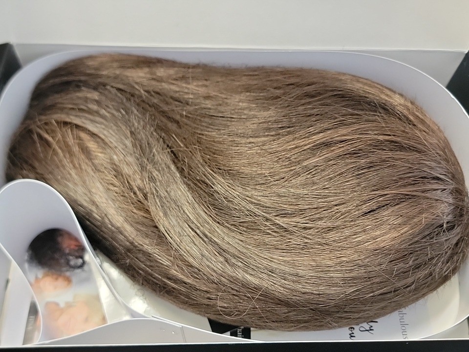 Toni Brattin Whisper Wig Mid Length Wavy – Medium Brown Regular #357