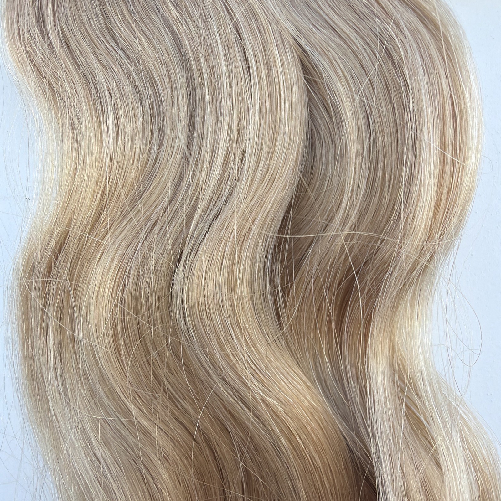 2x Glam Seamless 20” Body Wave Tape in Hair Extensions Dirty Blonde #12 NEW!