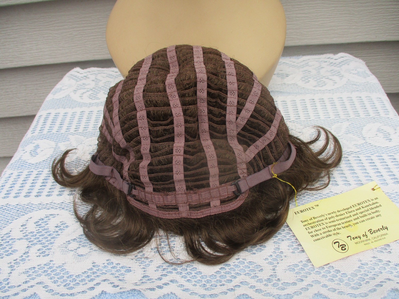 Tony of Beverly Wig JUDY Color #8 BROWN Elura Blend Synthetic Short Style UNWORN