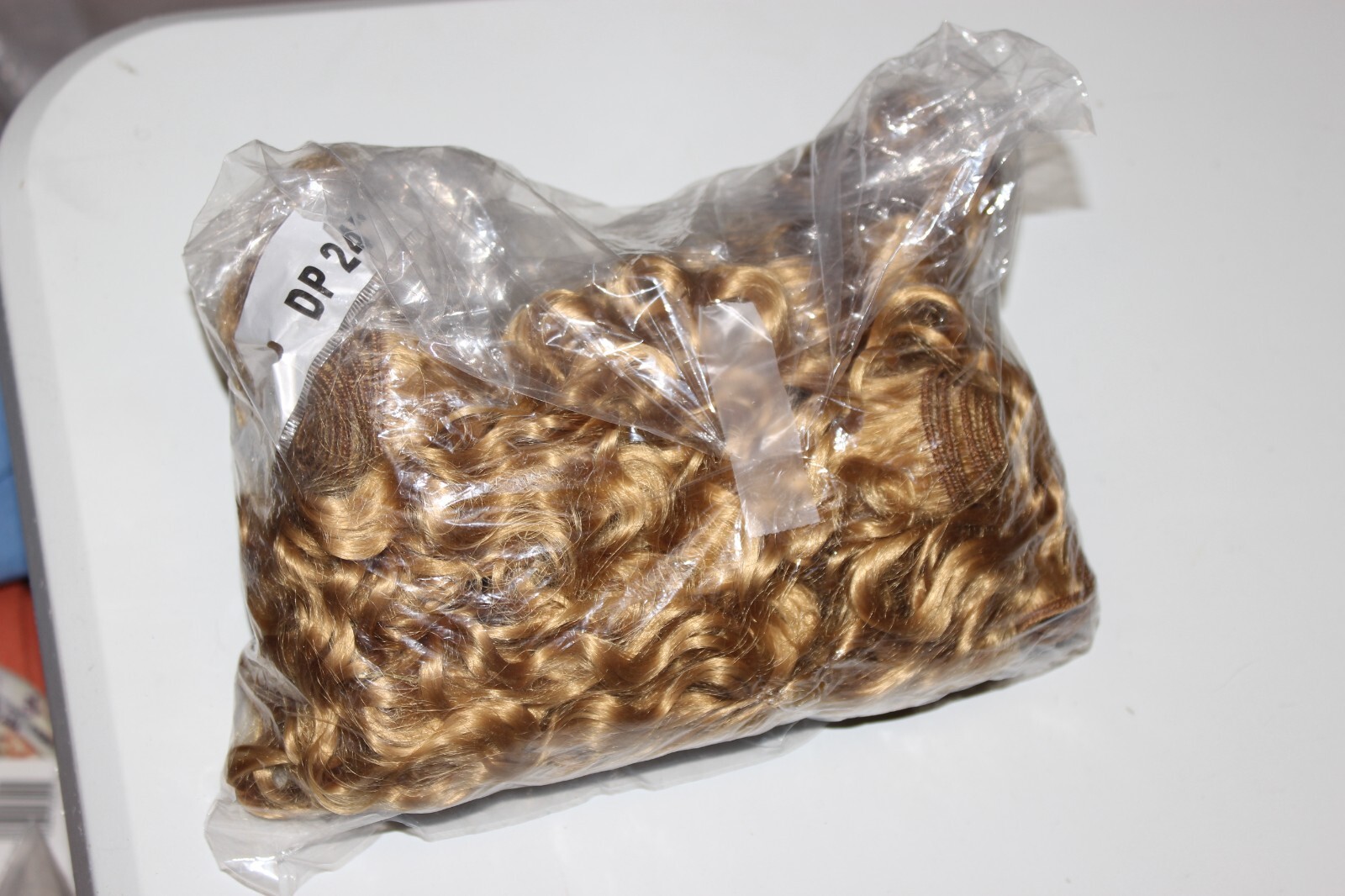 DP 24″ Sew in Hair Extensions Long Pieces Wavy Curly Blonde Blond NEW 3 Sets/Pcs