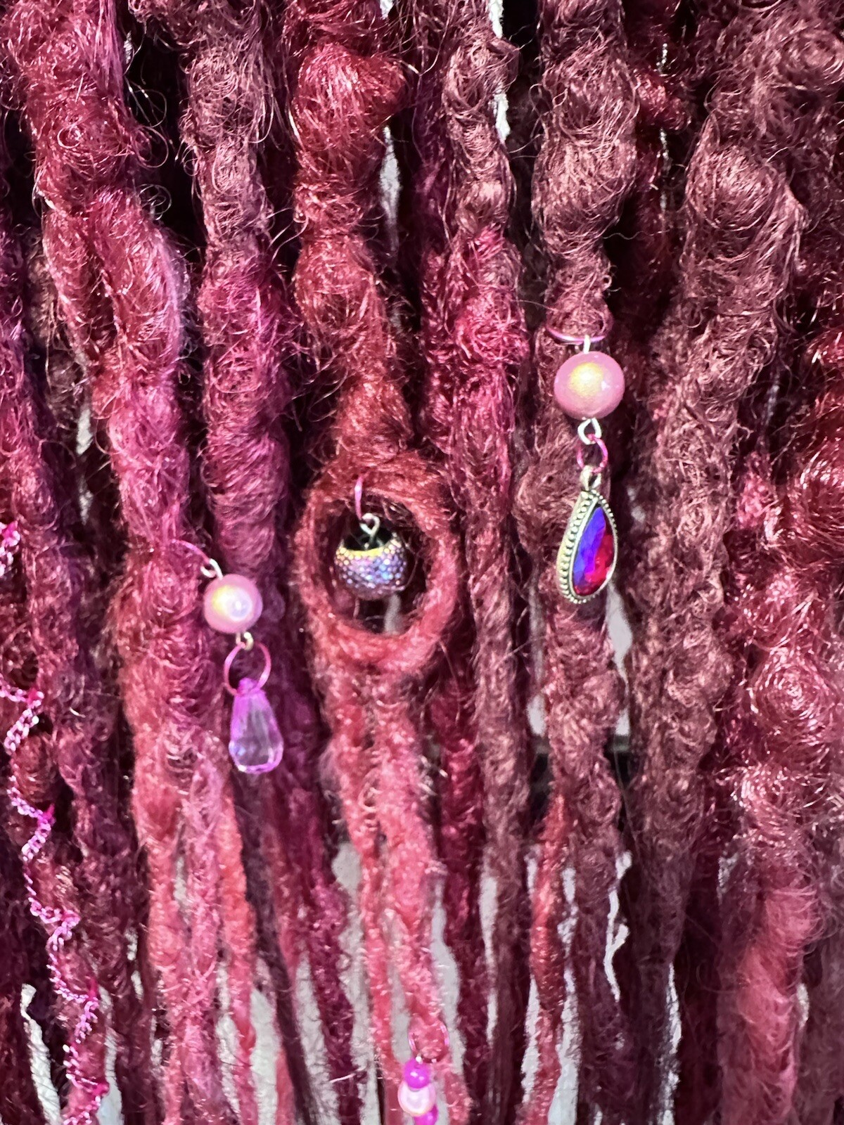 Dreadlocks DE 55 pieces – 110 ends + free elastic band decoration