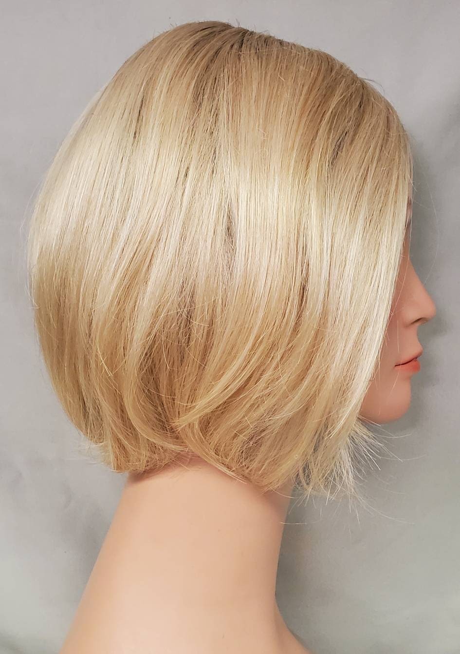 Carson 2403 Rene of Paris synthetic wig color Champagne-R NWT display