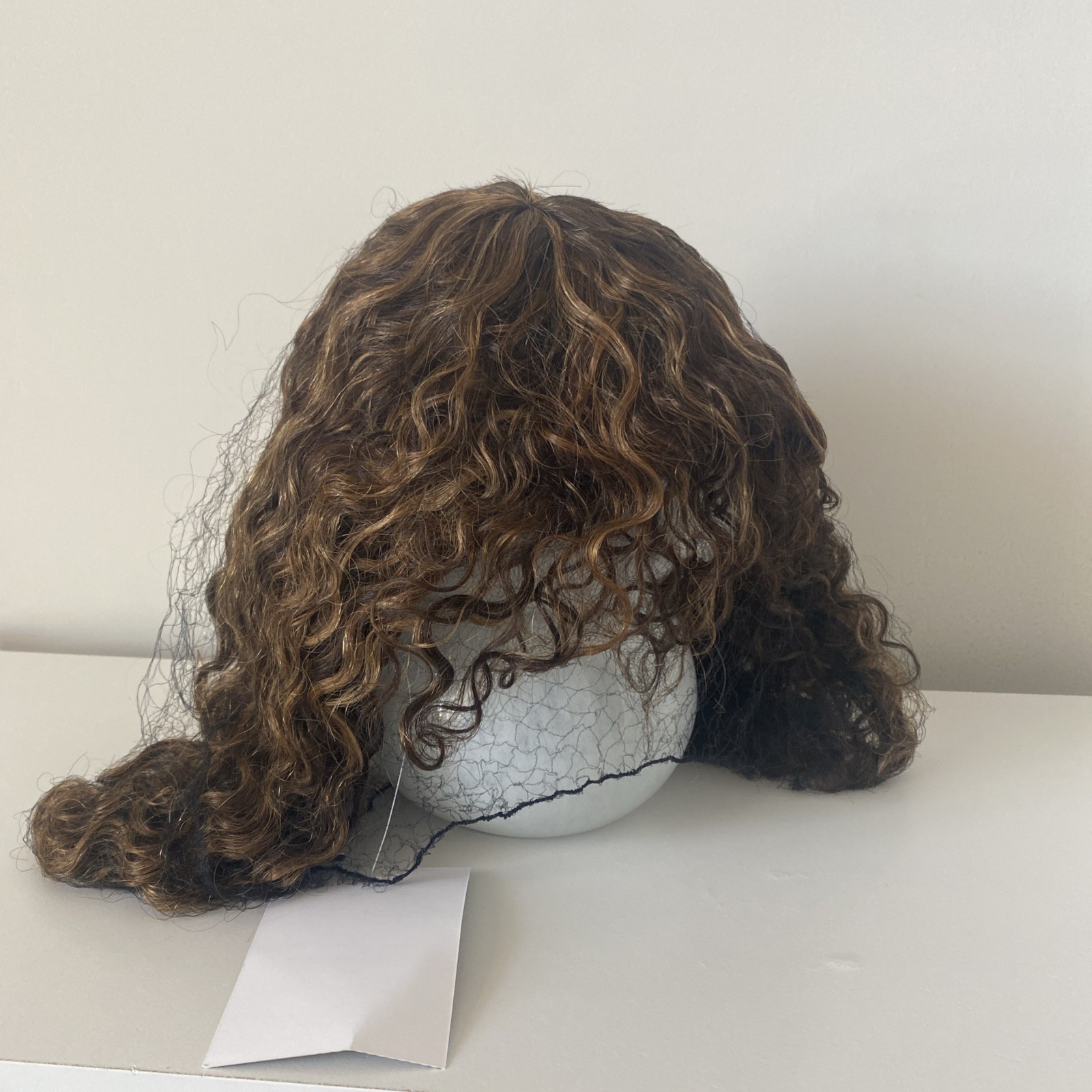 Spotlight 100% Human Hair Wig Kinky Curly ES WH Lucerne 12” Color P4/30/27 NEW