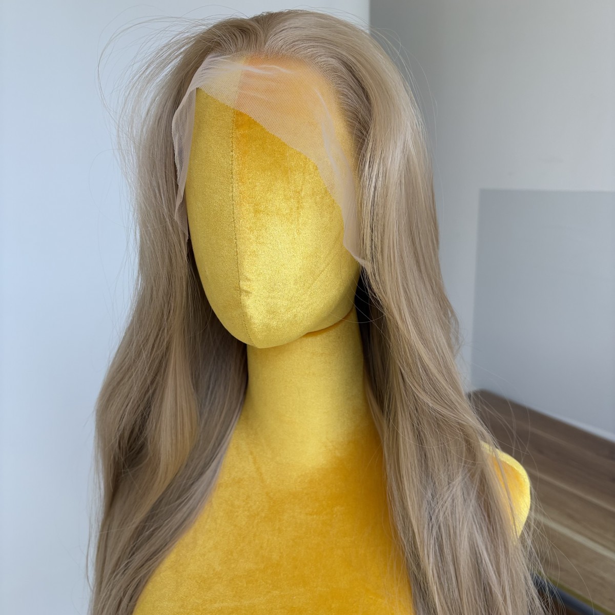 Lace Front Wigs Heat Resistant Synthetic Hair Honey blonde Long Straight