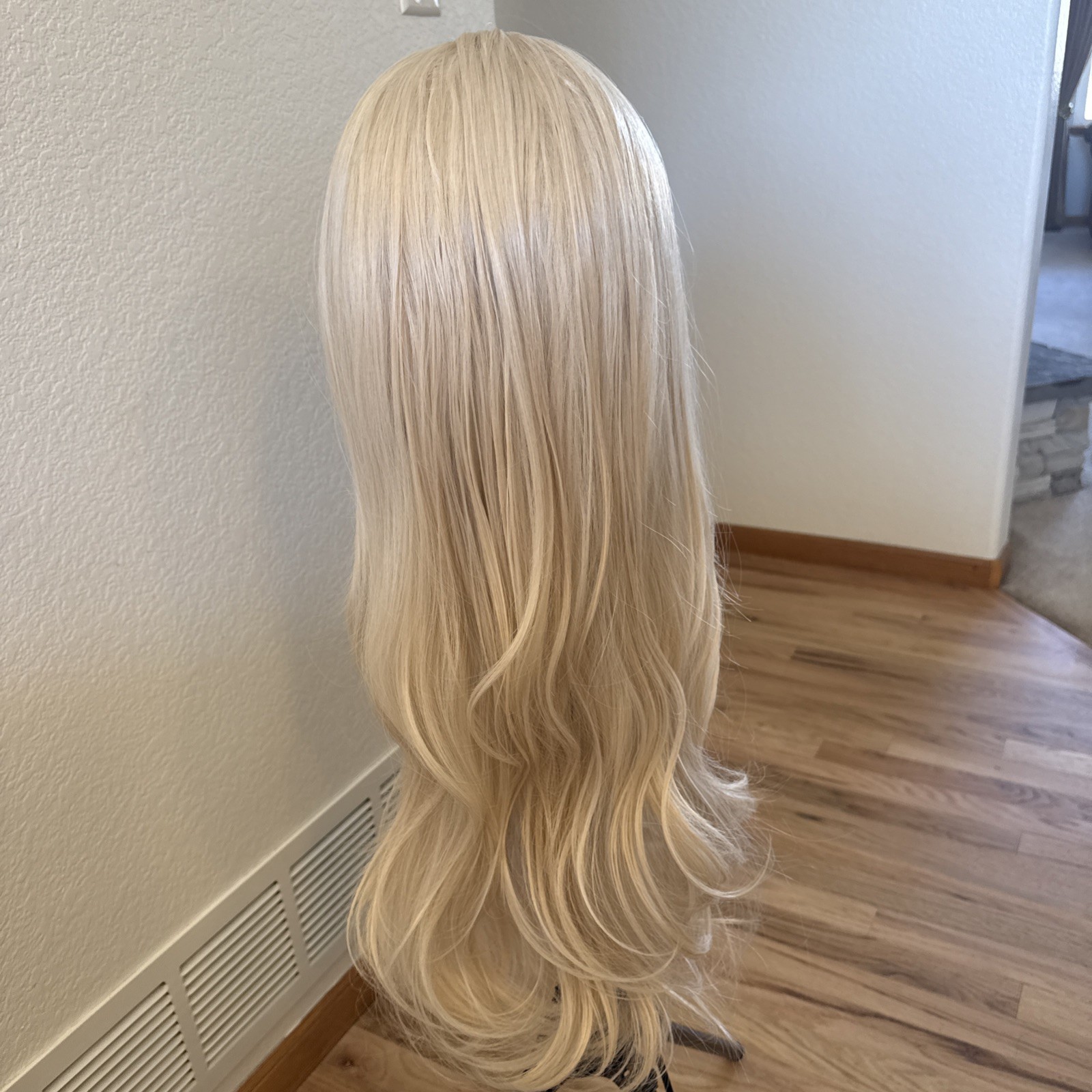 New 400 Lace Cap So Soft Feels Real 28” 613 Blonde Lace Cap Curtain Bangs 400
