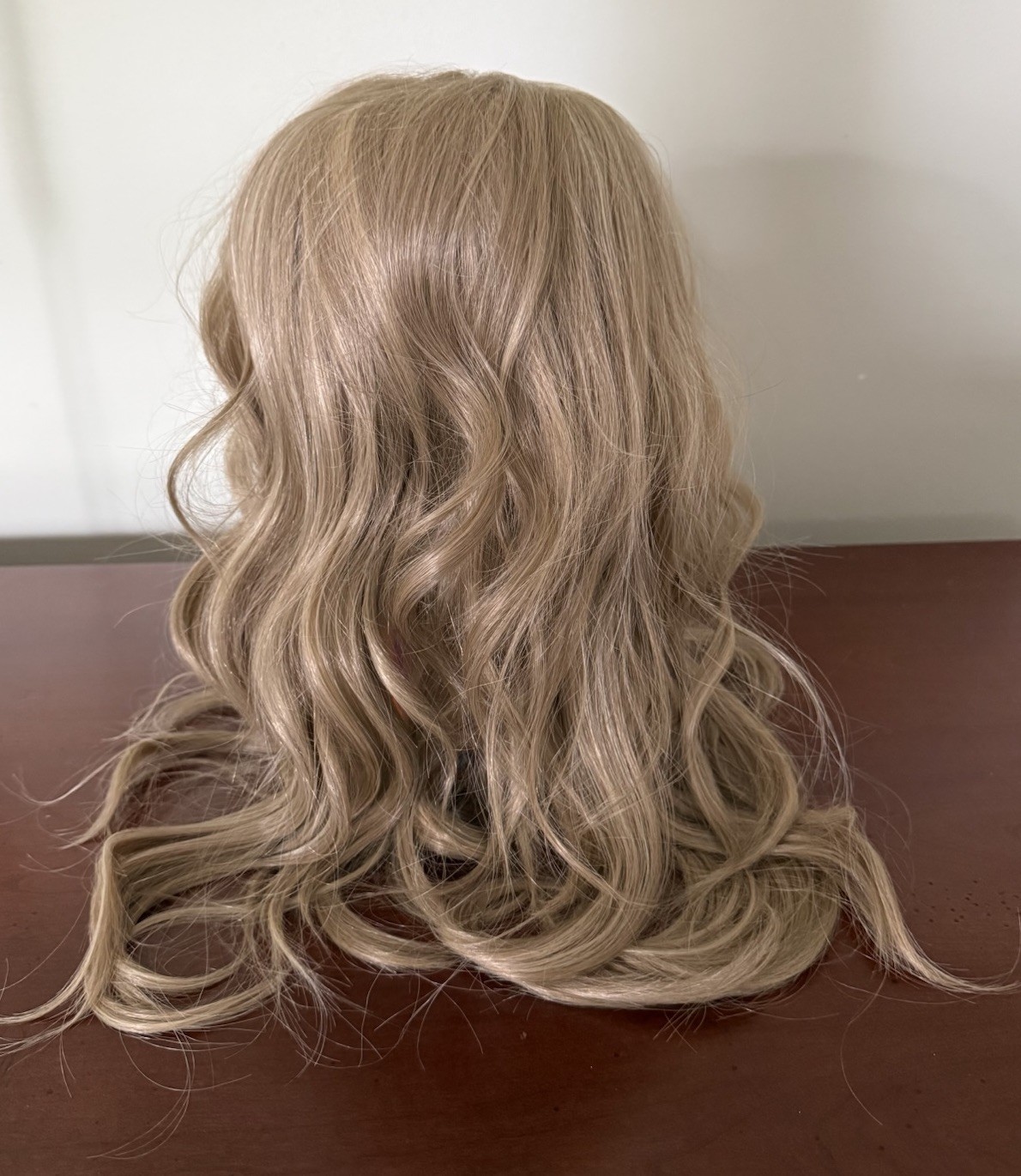 Blonde lace front wavy wig high quality heat resistant new