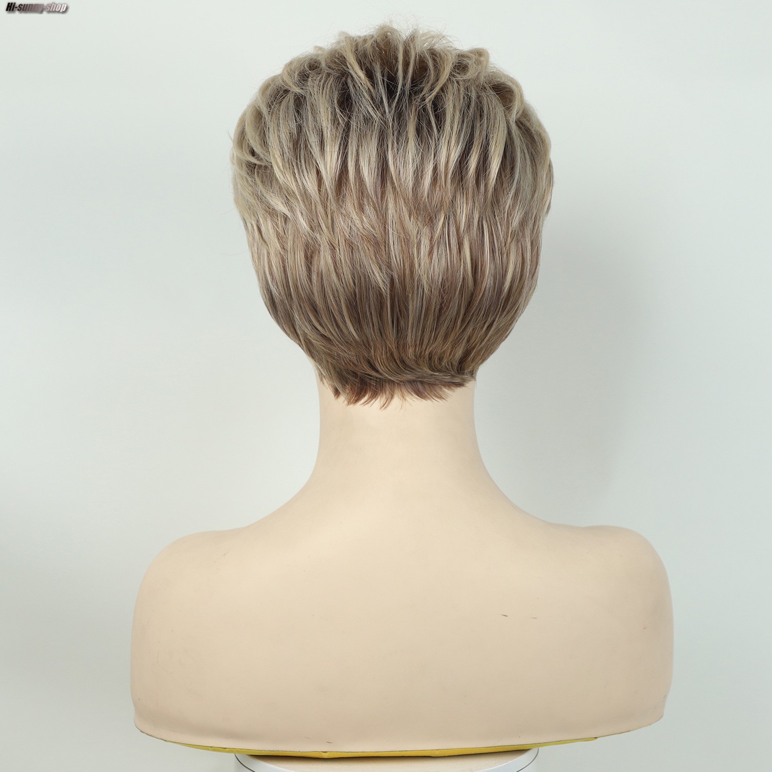 Short Layered Hairstyle Rooted Blonde Mix Synthetic Hair Wigs Women Soft Natural