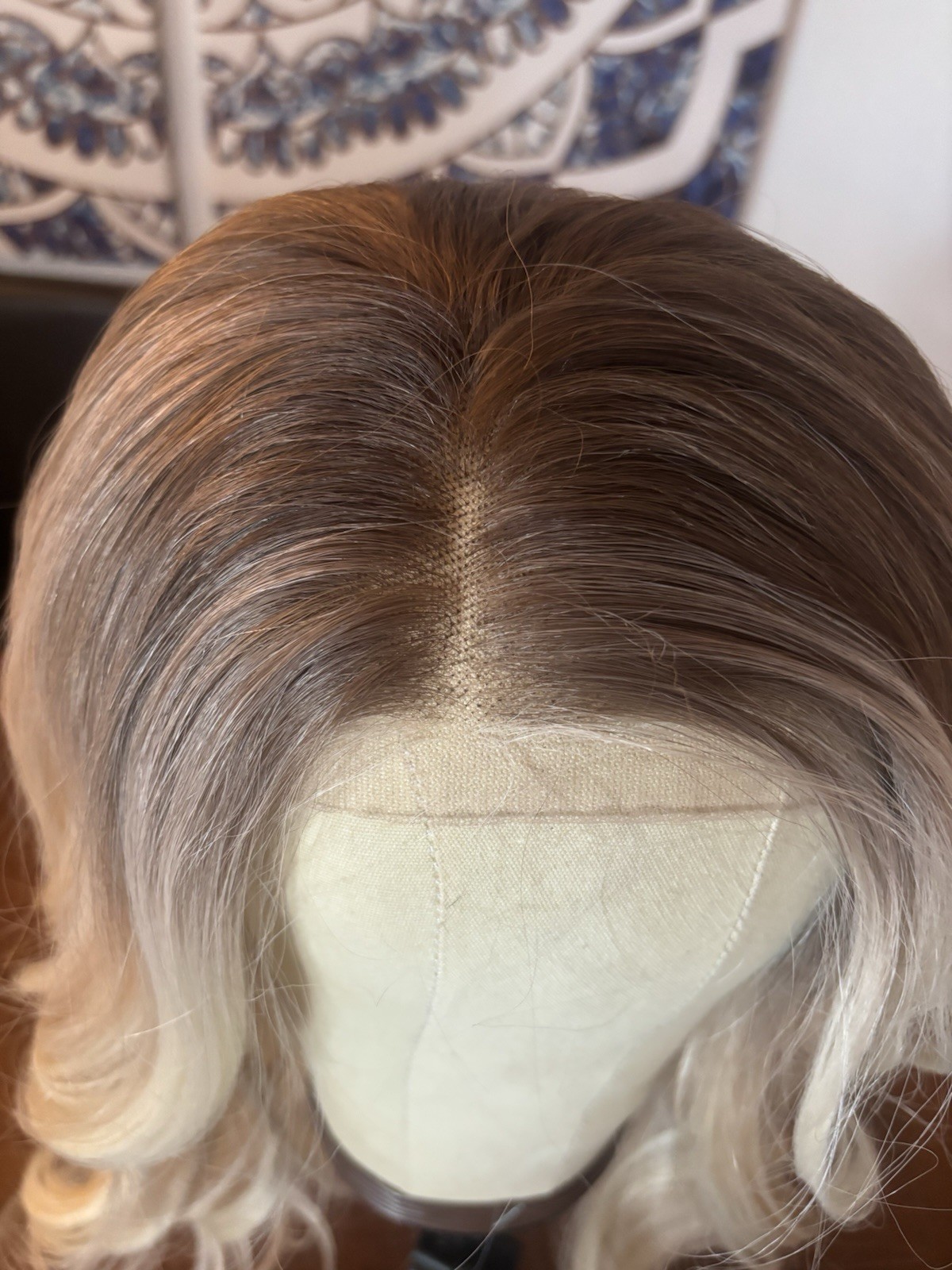 Lace Front Free Part Chelsey Smith Heat Safe Wig Rooted Blonde Long Wavy