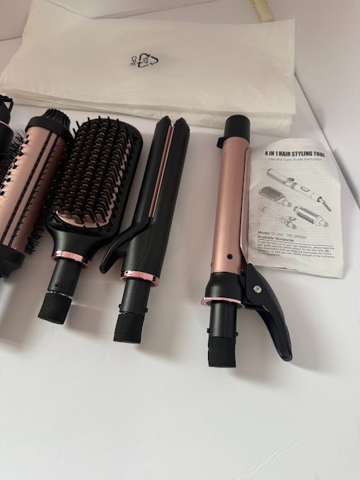 4-in-1 , Set with Thermal Brush and 3 Interchangeable Ceramic Wands.
