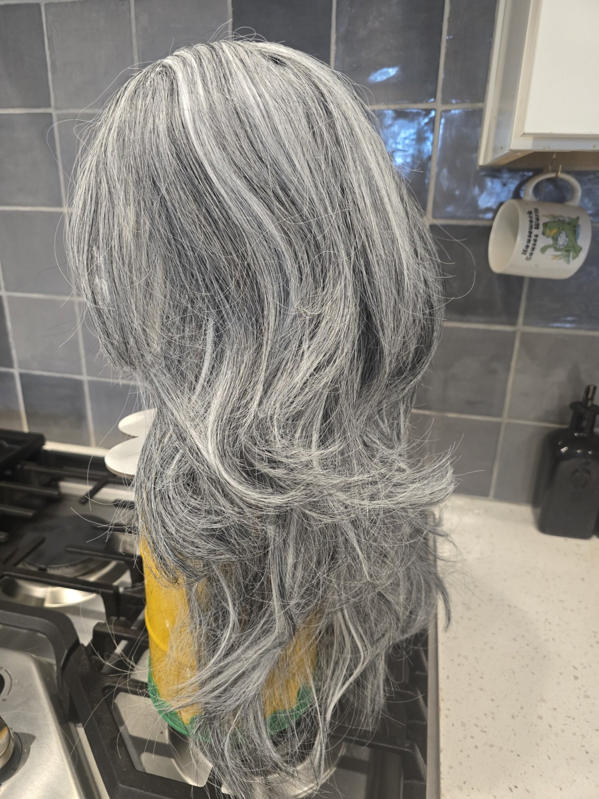 23″ Salt And Pepper Gray Long Wavy Classic Cap Wig New