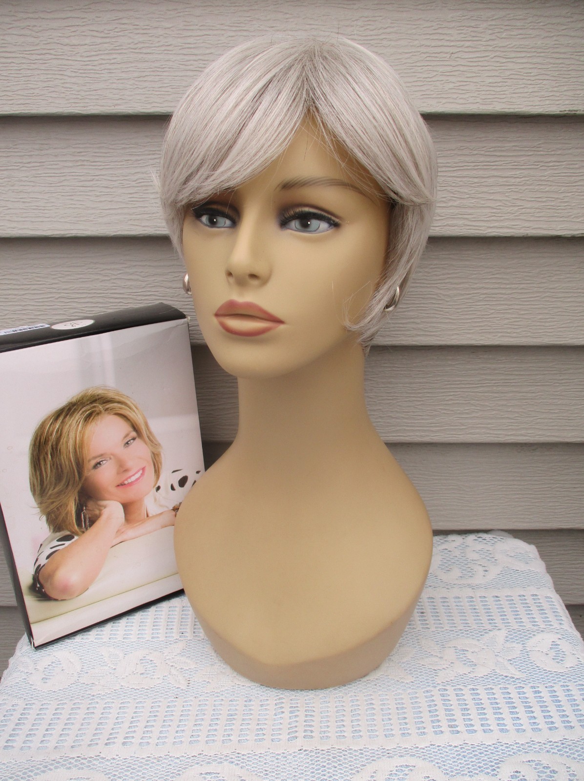 Toni Brattin Wig TIMELESS Color LIGHT GRAY Size REGULAR (Average) Heat Friendly