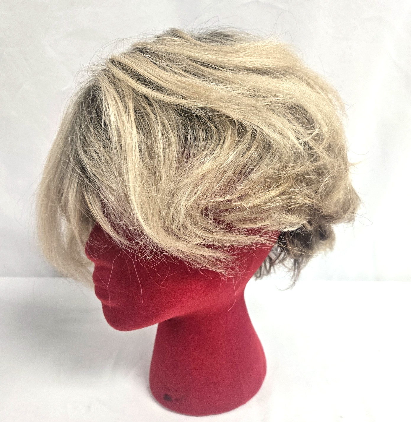 Paula Young Beauty Wig Lily Short Curly Bob A1423 Color Honey Bun Average New