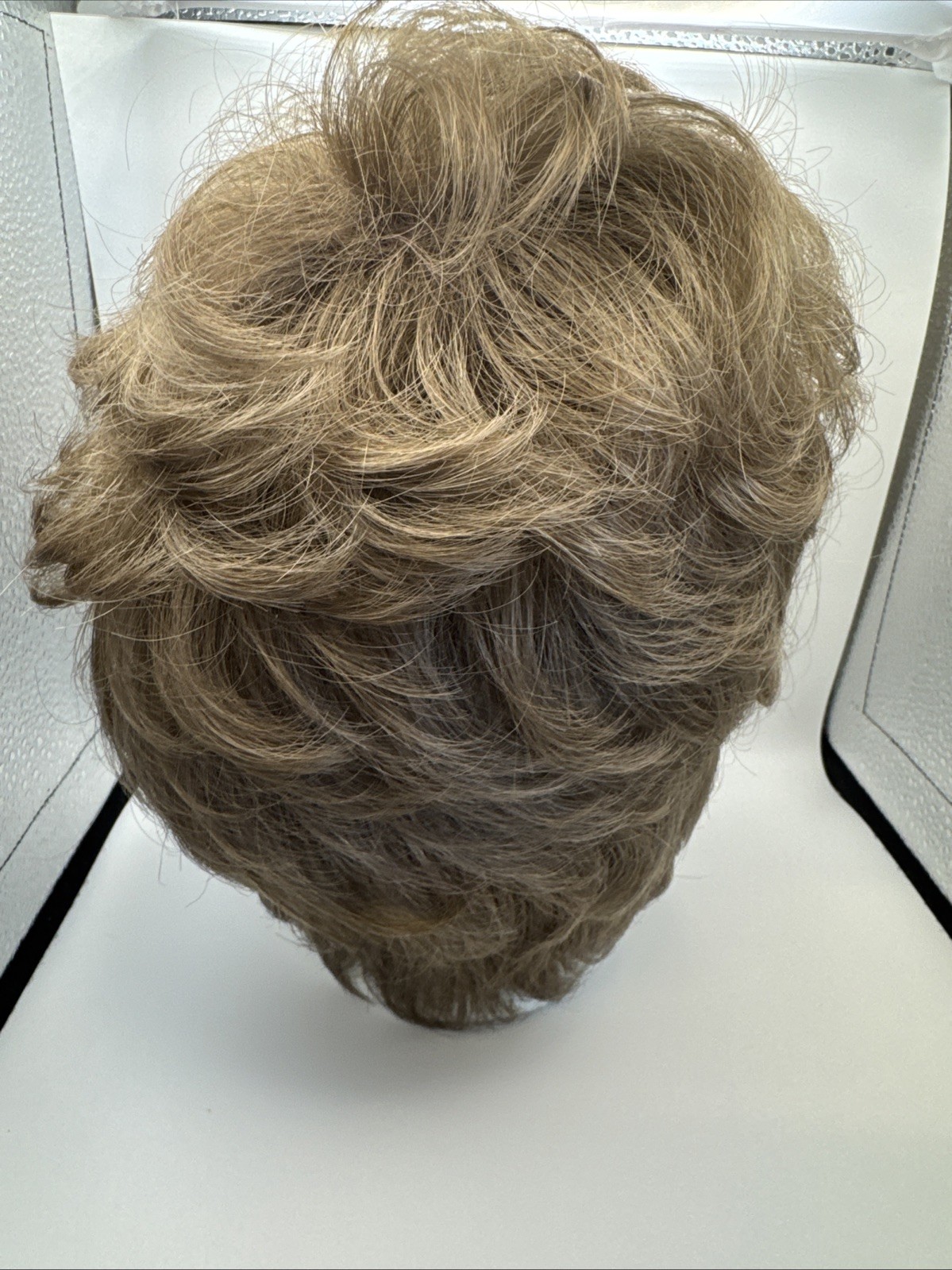 Paula Young Wig Average 18 A2094 Textured Layers Tapered Back