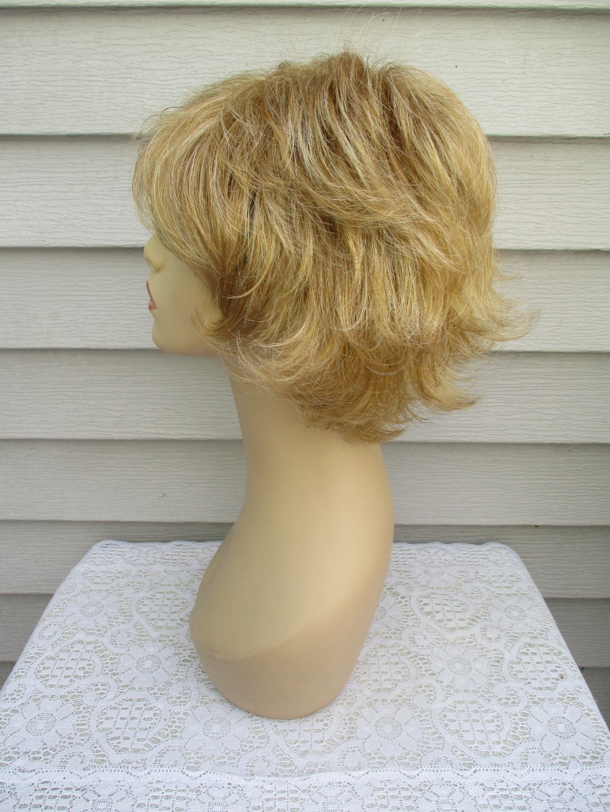 Tony Of Beverly ? MYSTERY WIG Color BUTTERSCOTCH Golden Blonde READ
