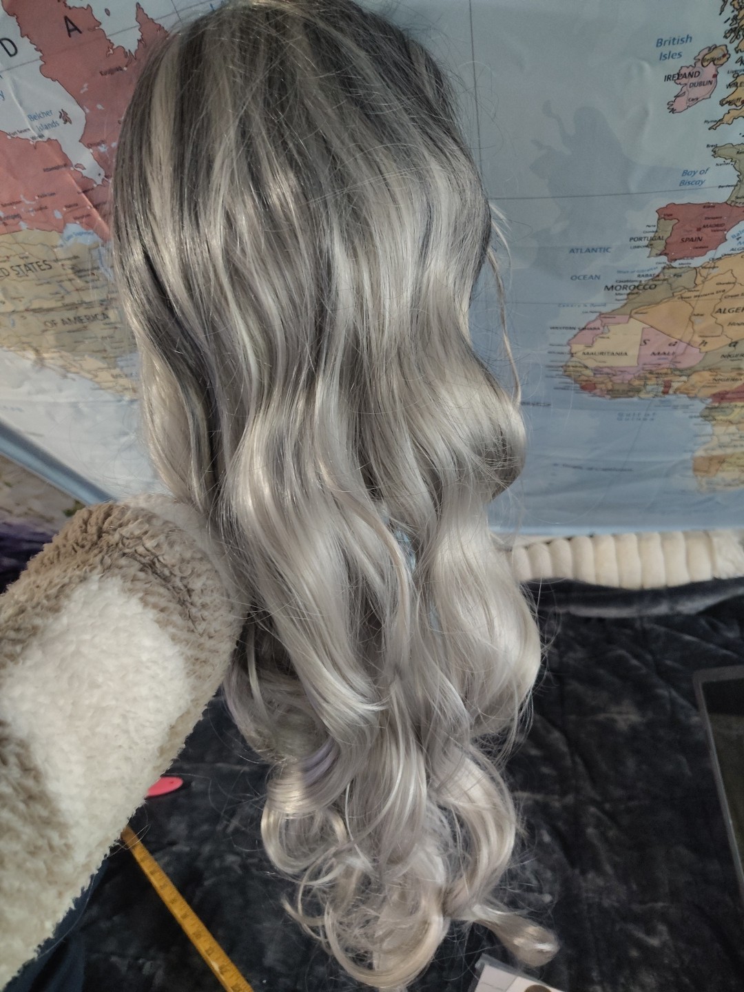 New Ombre Silver Long Gray Wig Middle Part Wavy Cosplay Wig Synthetic Women 22″