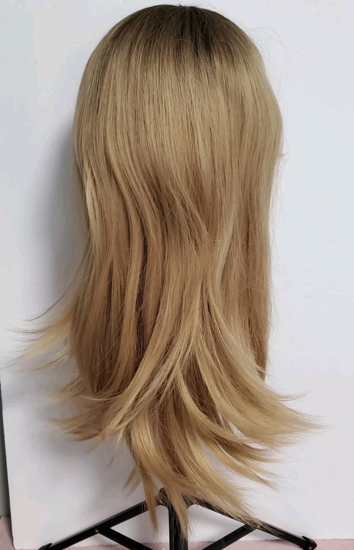 Layered Wavy Wig Light Brown to Blonde – Soft Waves – Adjustable Straps 23″ Long